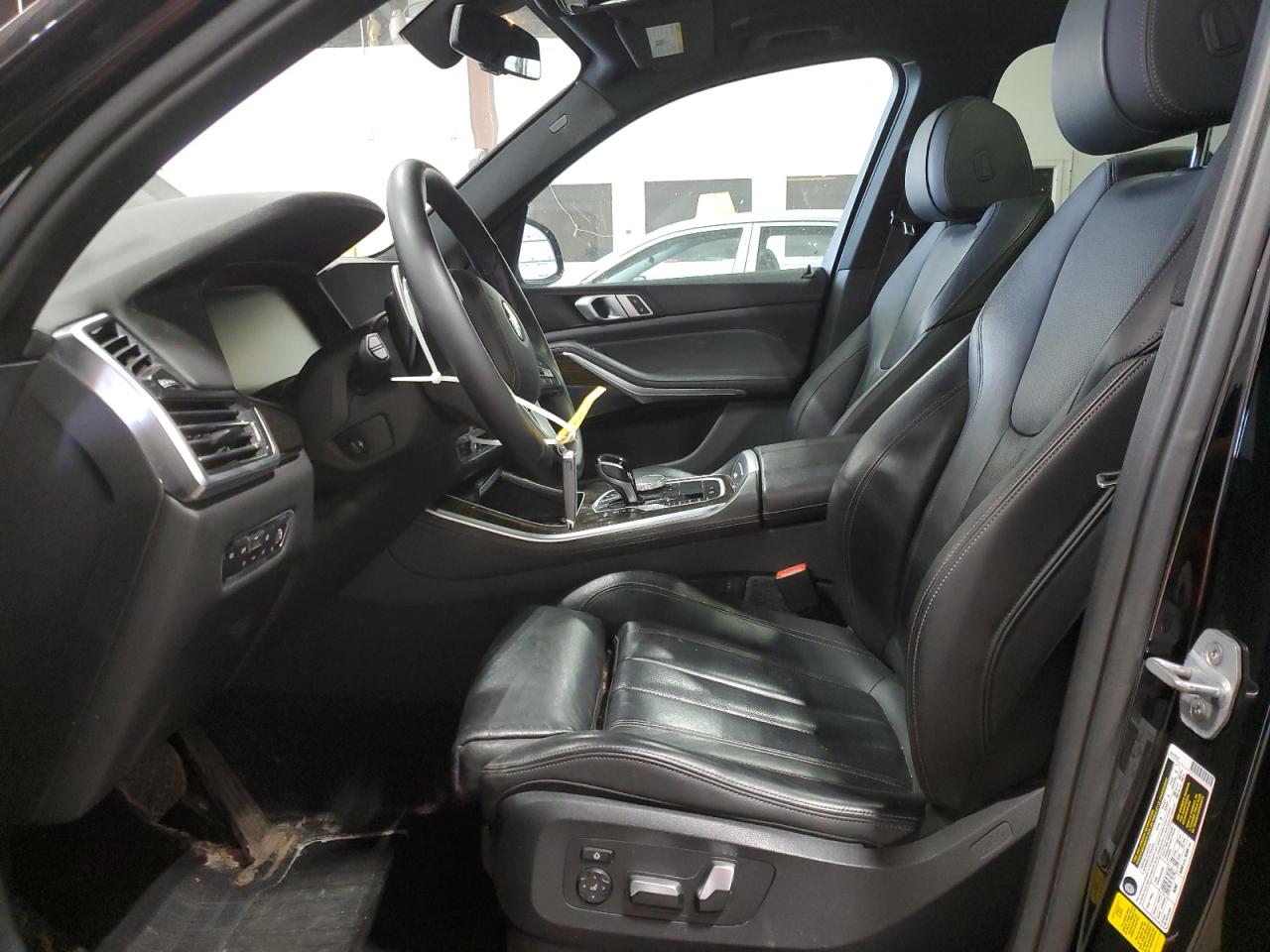 5UXCR6C50KLK86185 2019 BMW X5 xDrive40I