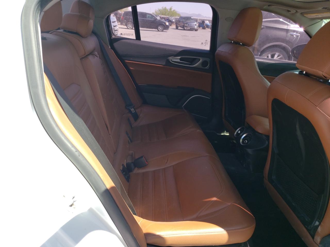 ZARFAECN1H7555236 2017 Alfa Romeo Giulia Ti