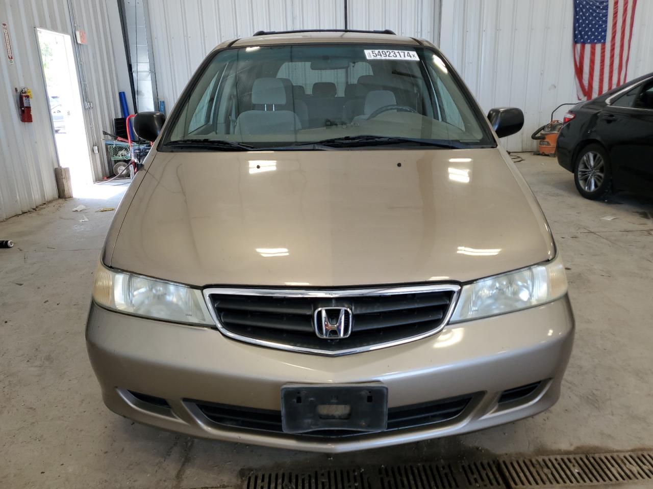 5FNRL185X4B143842 2004 Honda Odyssey Lx