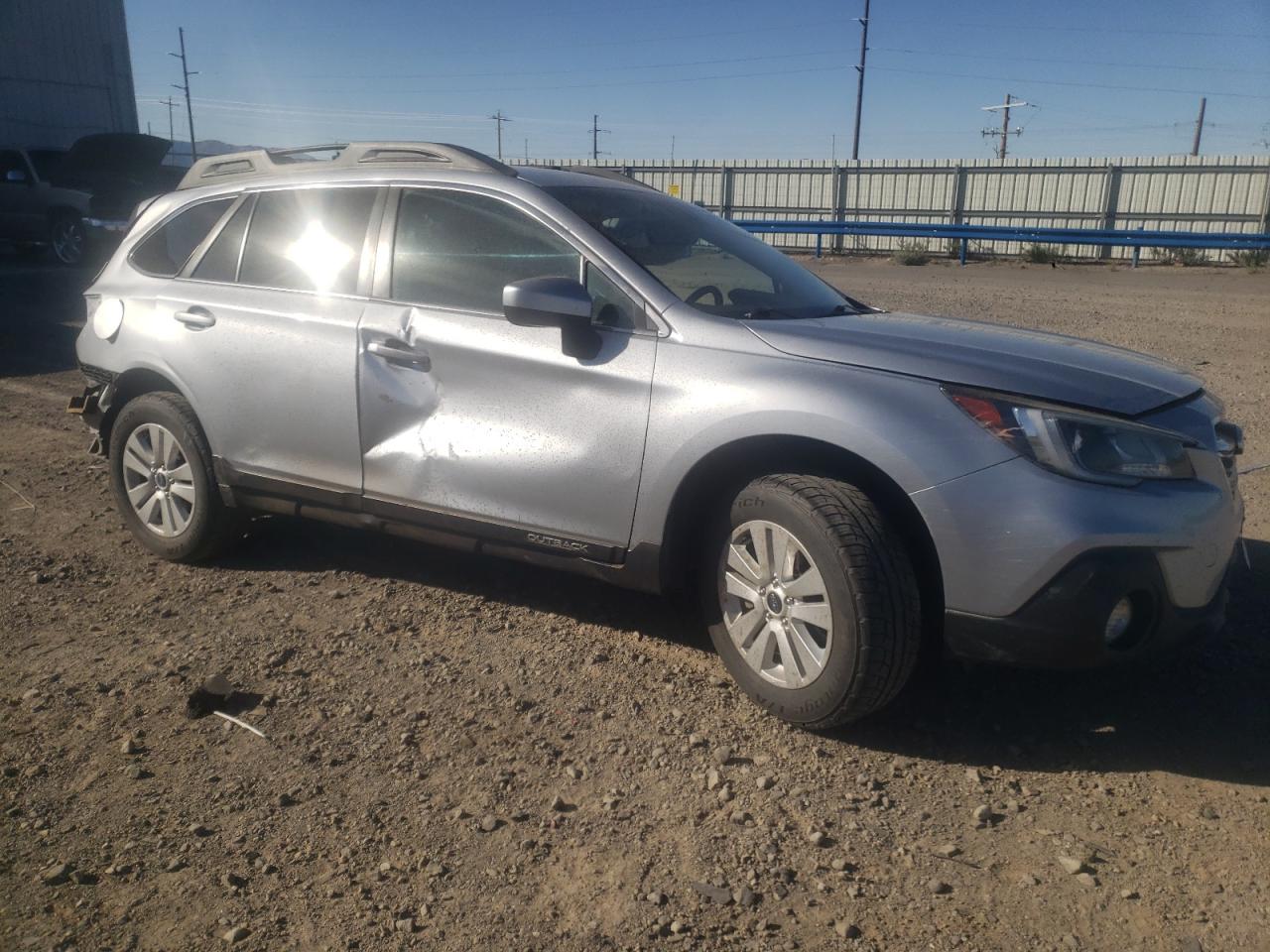 4S4BSAFC5K3378726 2019 Subaru Outback 2.5I Premium