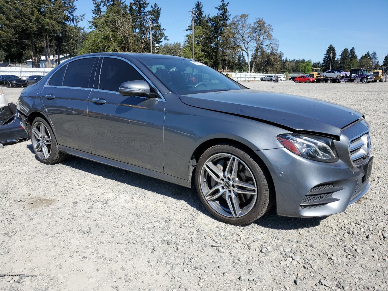 WDDZF4KB6KA670330 2019 Mercedes-Benz E 300 4Matic