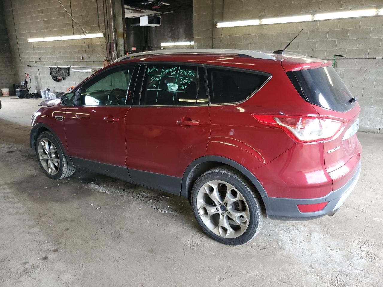 1FMCU9J93EUB84011 2014 Ford Escape Titanium