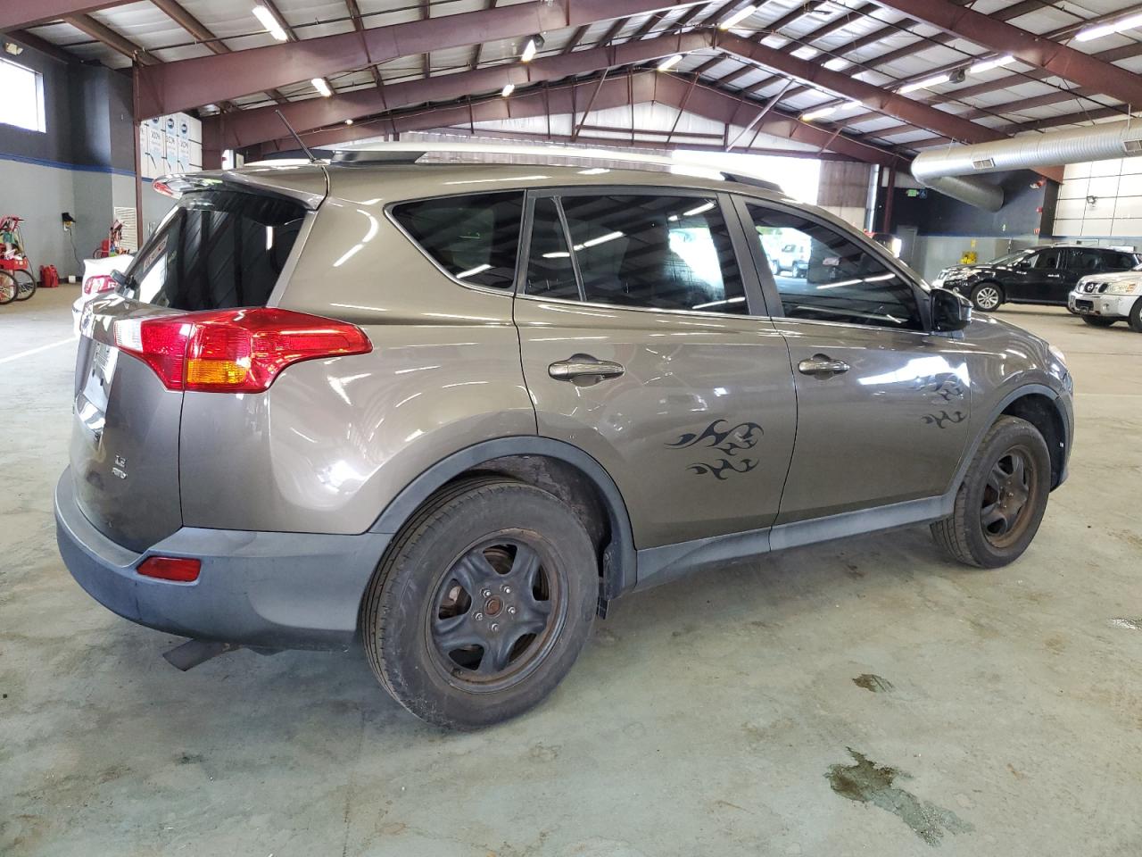 2T3BFREV0DW112637 2013 Toyota Rav4 Le