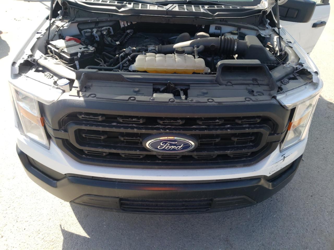 2022 Ford F150 vin: 1FTMF1CB8NKF1633