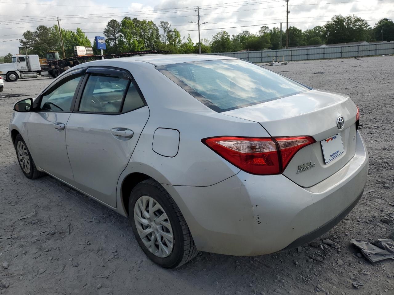 5YFBURHE4JP848858 2018 Toyota Corolla L