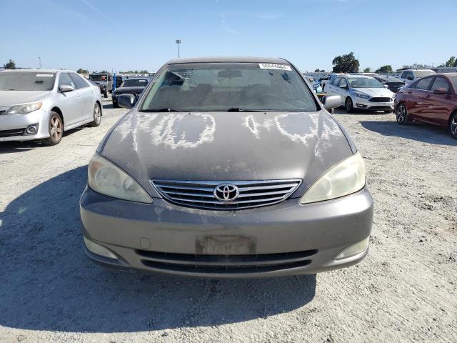 2003 Toyota Camry Le VIN: 4T1BF32K83U555441 Lot: 56644684