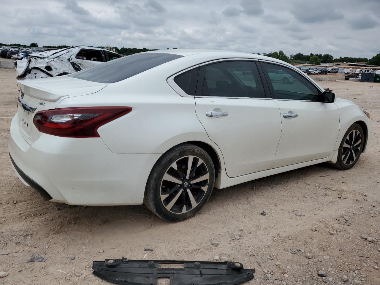 1N4AL3AP0JC101229 2018 Nissan Altima 2.5