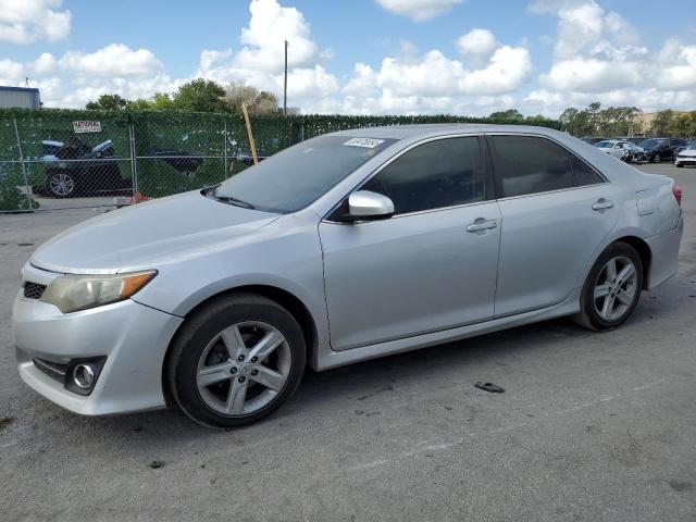 Lot #2510453306 2012 TOYOTA CAMRY BASE salvage car