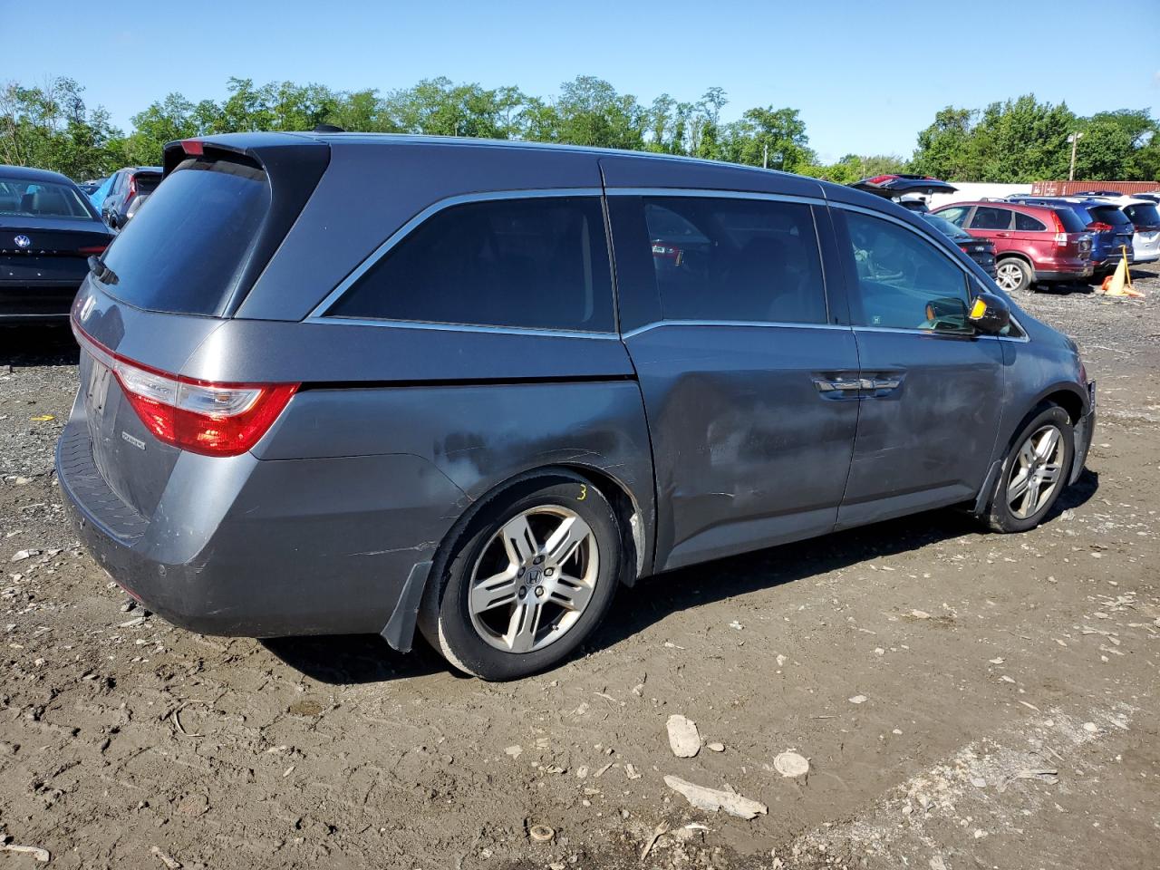 5FNRL5H90BB027606 2011 Honda Odyssey Touring