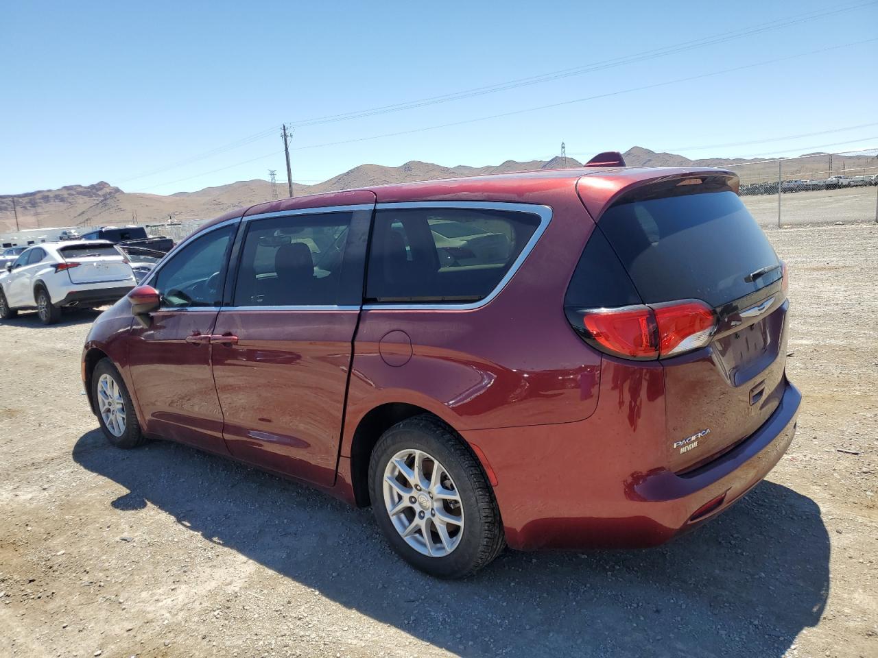 Lot #2955532497 2017 CHRYSLER PACIFICA L