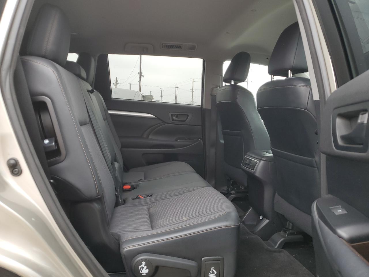 5TDZKRFH2ES014280 2014 Toyota Highlander Le