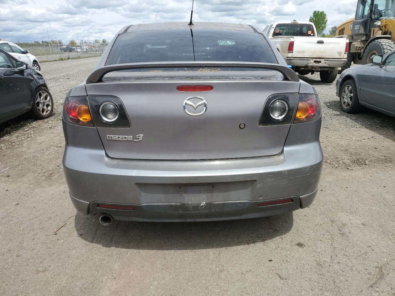 JM1BK323551332061 2005 Mazda 3 S