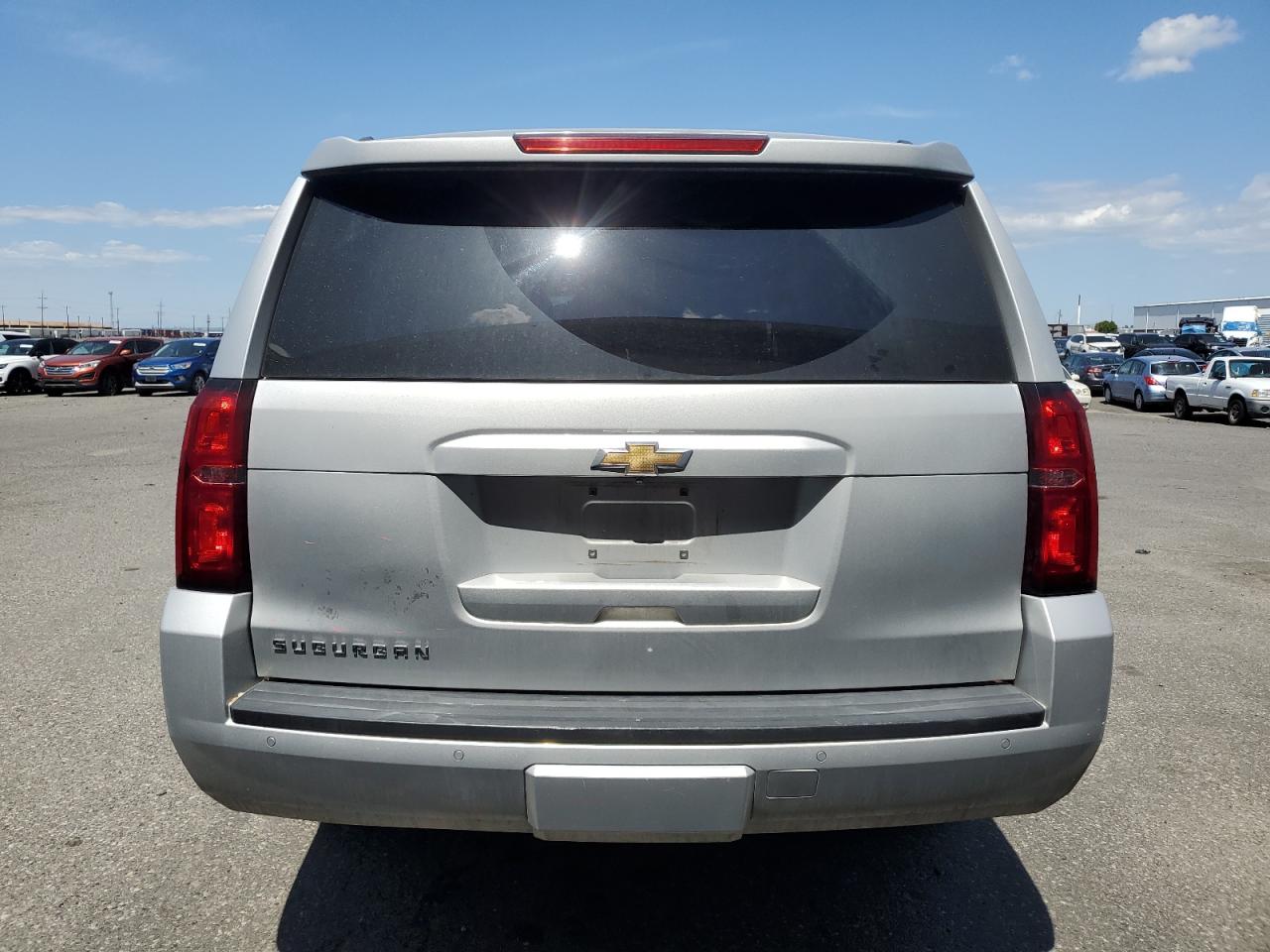 1GNSKHKC4GR350124 2016 Chevrolet Suburban K1500 Lt