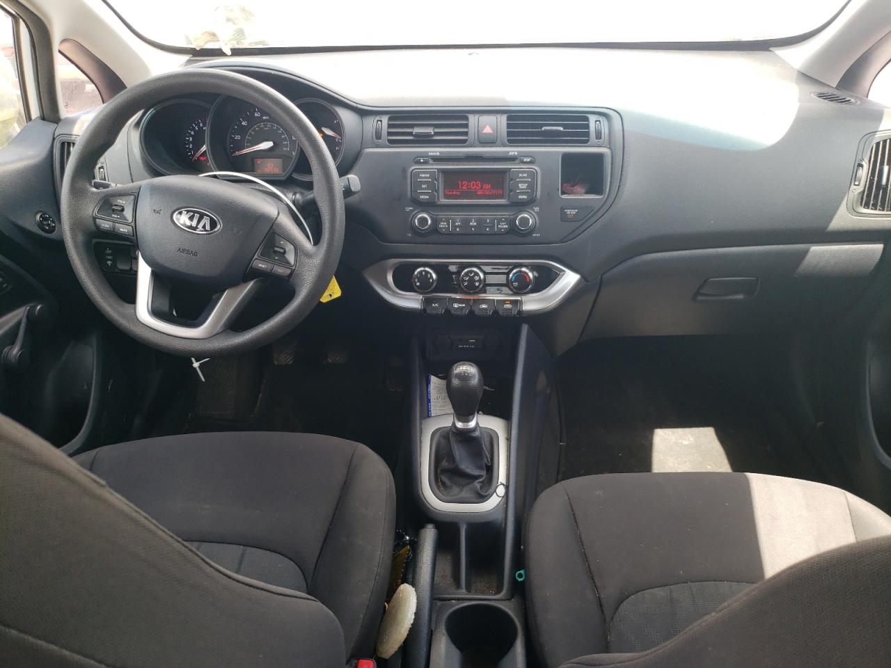 KNADM4A3XF6526094 2015 Kia Rio Lx