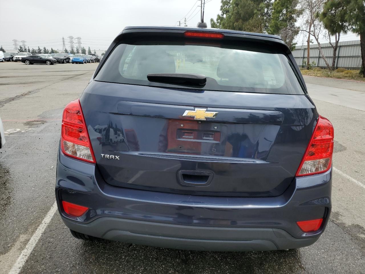 3GNCJKSB2KL217048 2019 Chevrolet Trax Ls