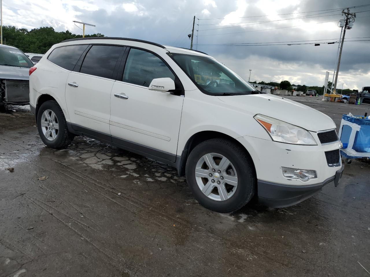 1GNKVJED3BJ103901 2011 Chevrolet Traverse Lt