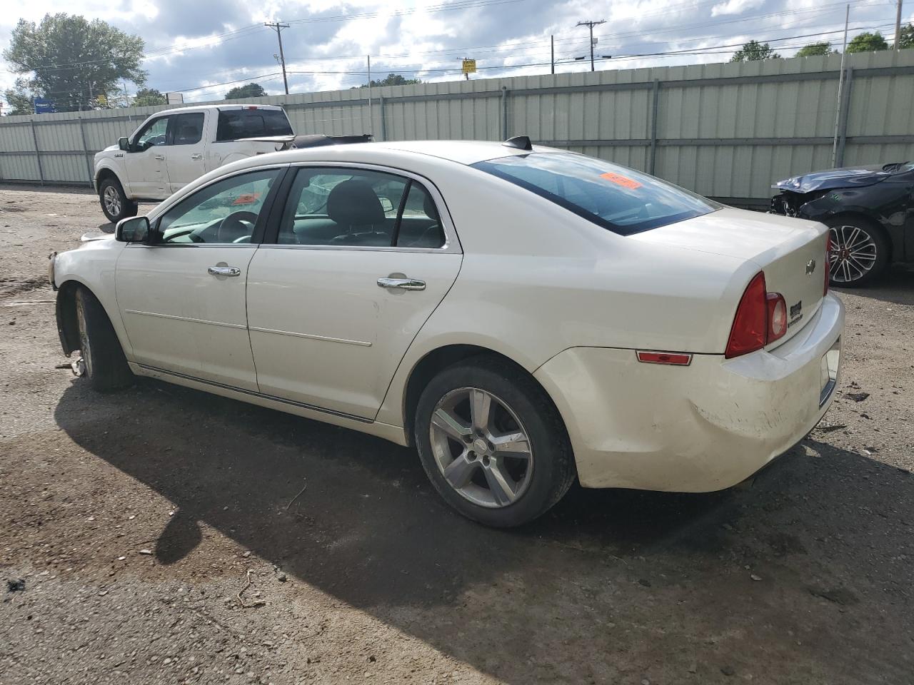 1G1ZD5E0XCF148605 2012 Chevrolet Malibu 2Lt