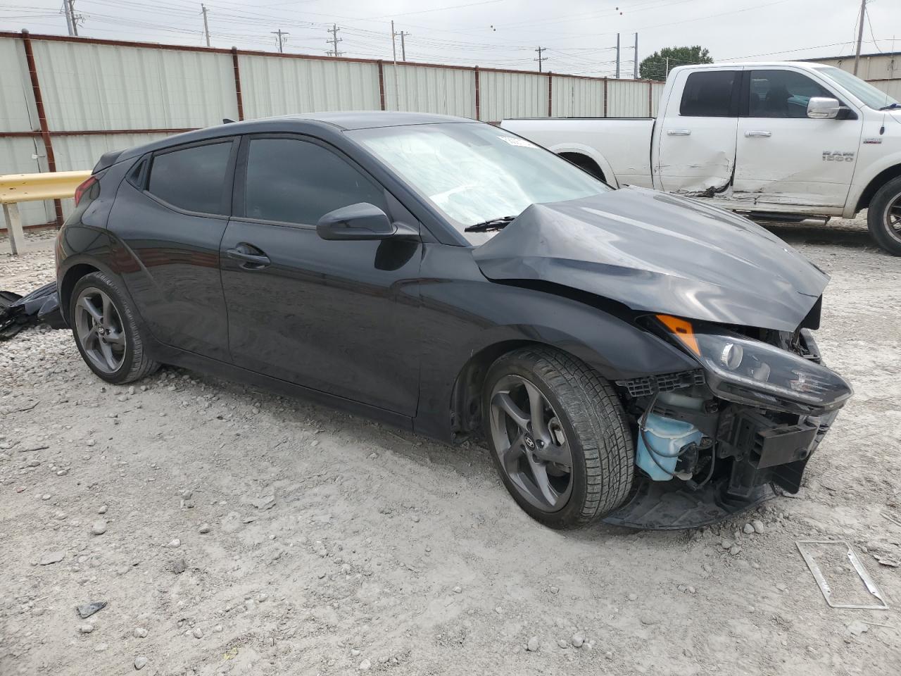 KMHTG6AF1KU018299 2019 Hyundai Veloster Base