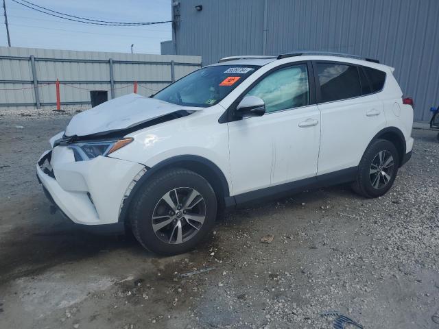 2T3RFREV0JW753779 2018 TOYOTA RAV 4 - Image 1