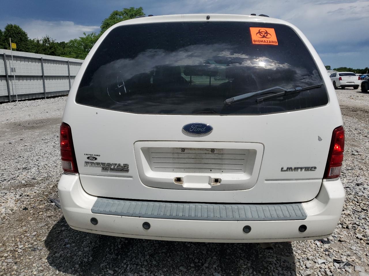 2FMZA52215BA09906 2005 Ford Freestar Sel