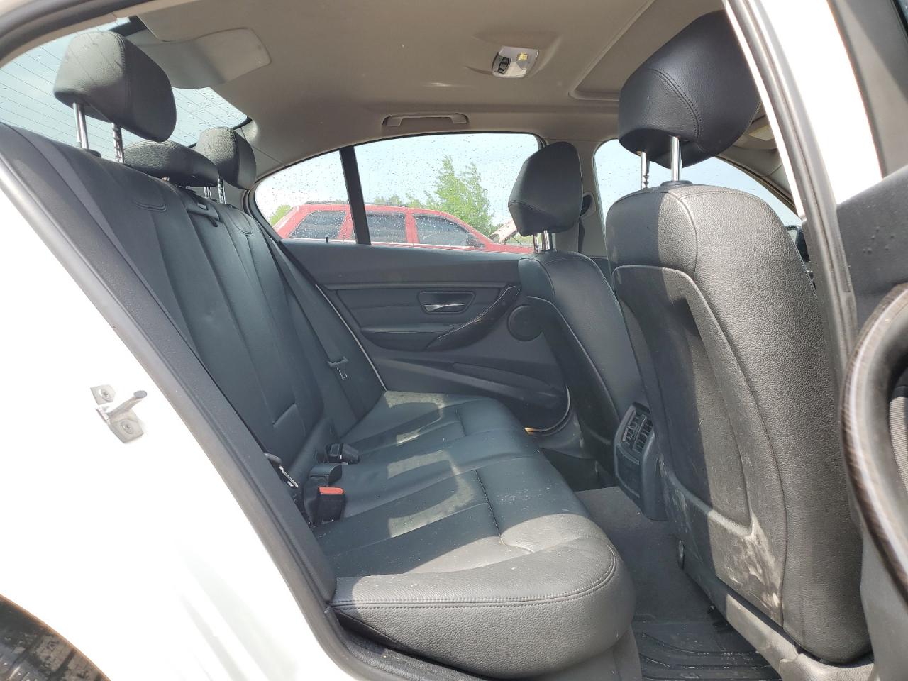 WBA3B3C5XEJ981906 2014 BMW 328 Xi