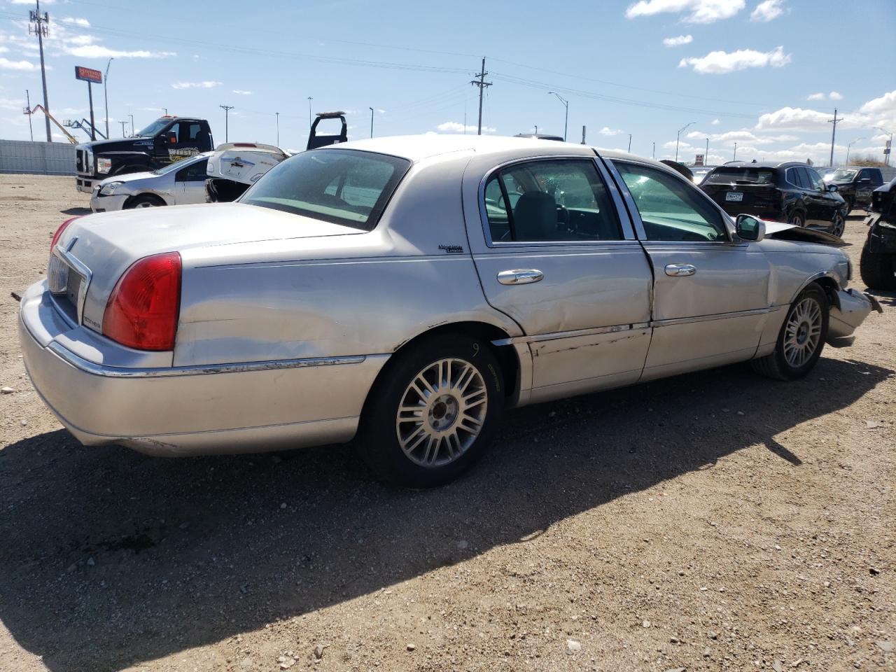 1LNHM82W87Y618486 2007 Lincoln Town Car Signature Limited