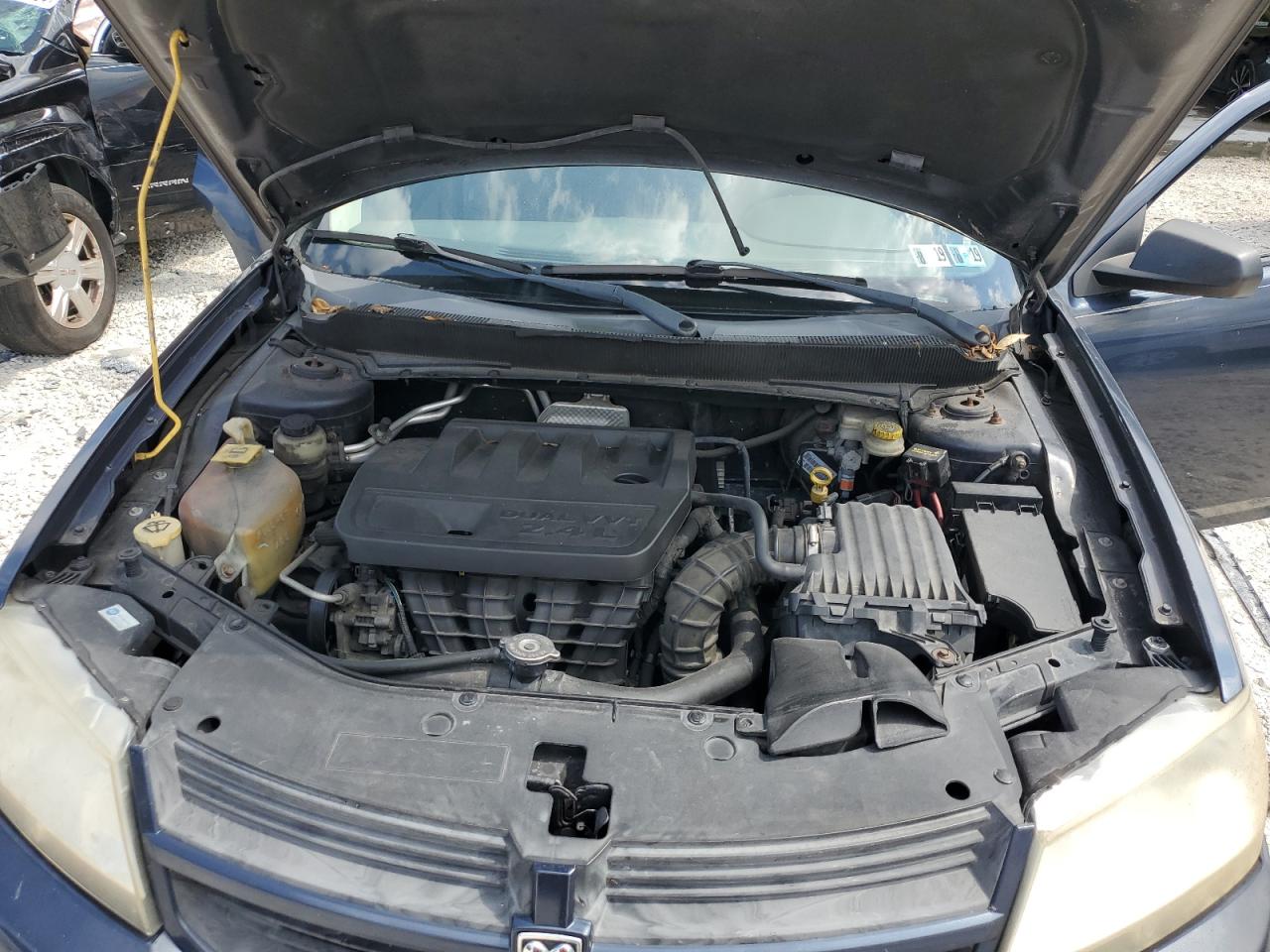 1B3LC46K58N648700 2008 Dodge Avenger Se