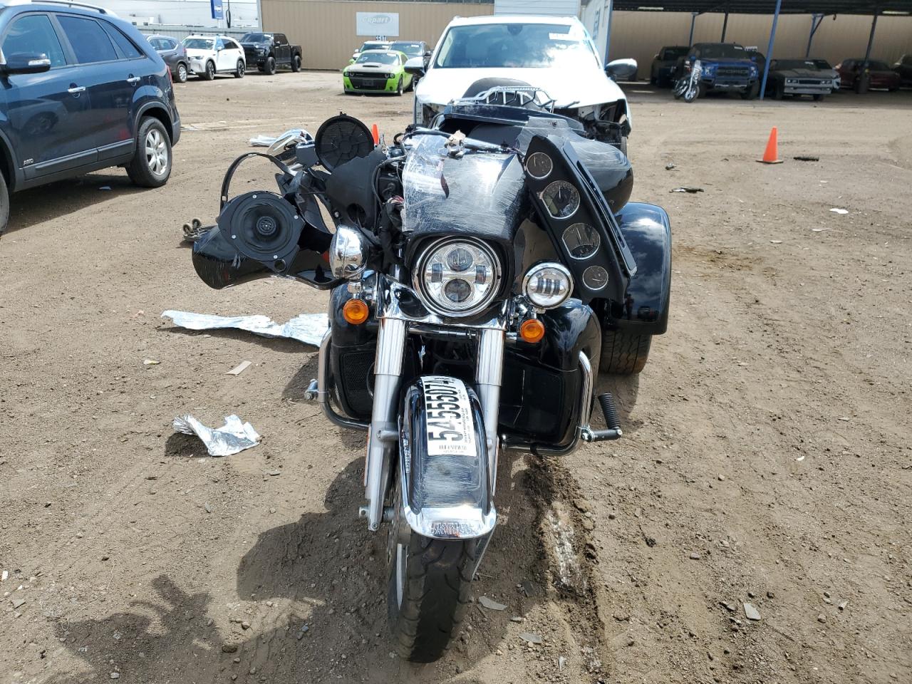 VIN: 1HD1MAF10NB852616 2022 HARLEY-DAVIDSON FL
