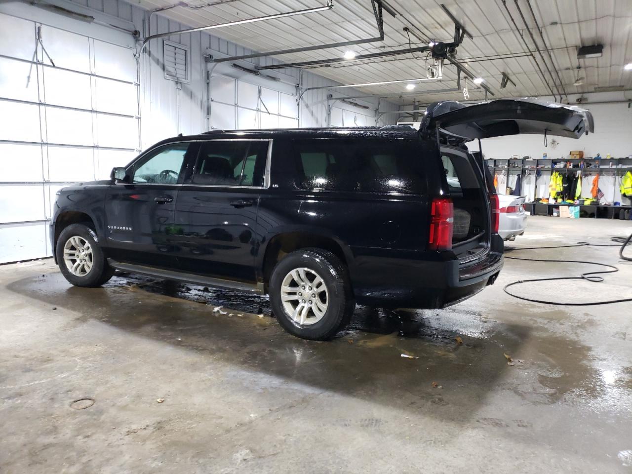 2015 Chevrolet Suburban K1500 Ls vin: 1GNSKHKCXFR647123