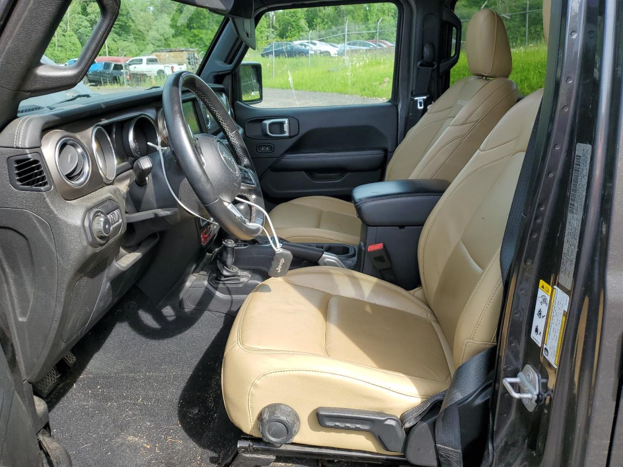 1C4HJXFN2JW145714 2018 Jeep Wrangler Unlimited Rubicon