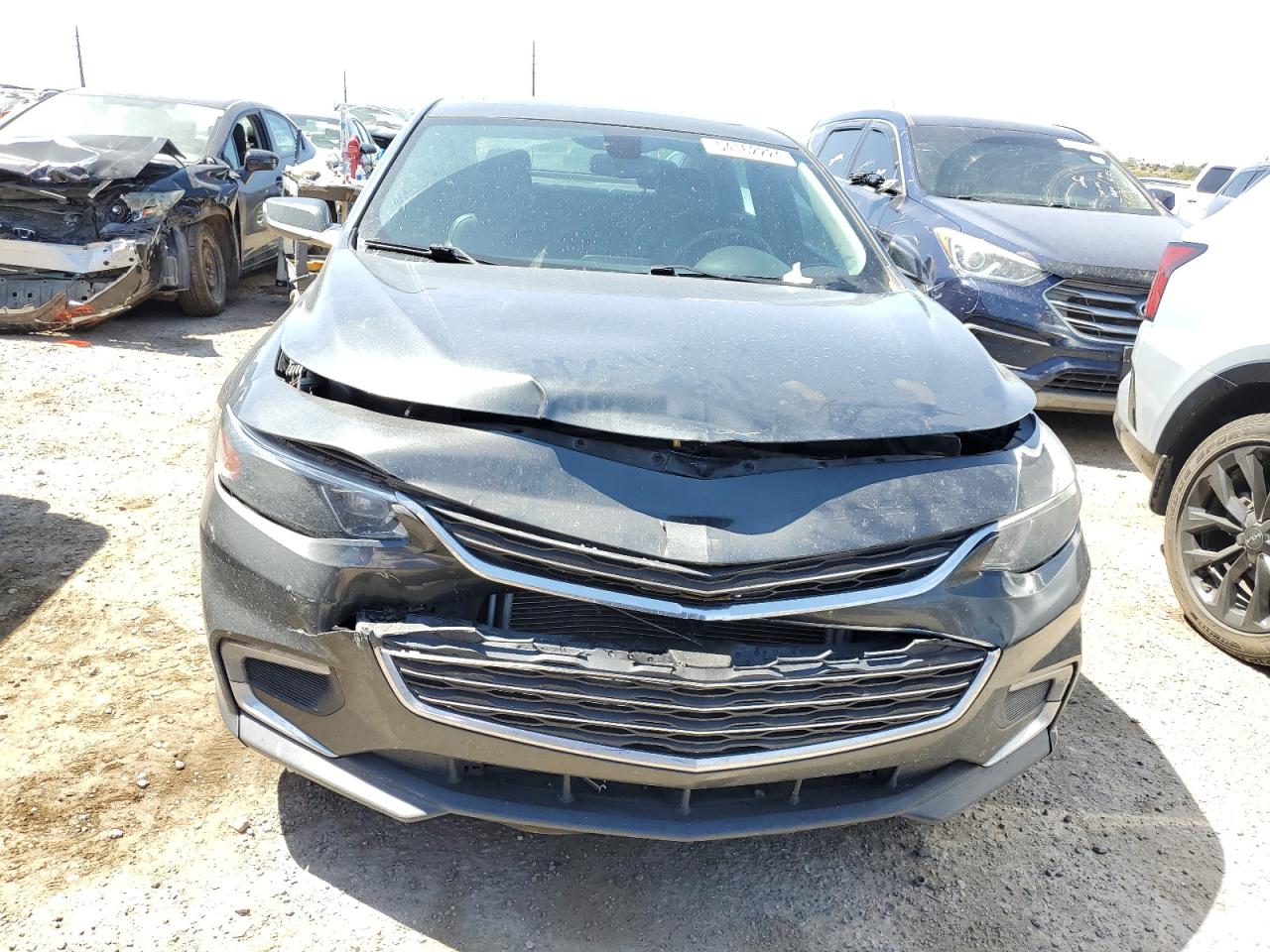 1G1ZD5ST0JF189322 2018 Chevrolet Malibu Lt