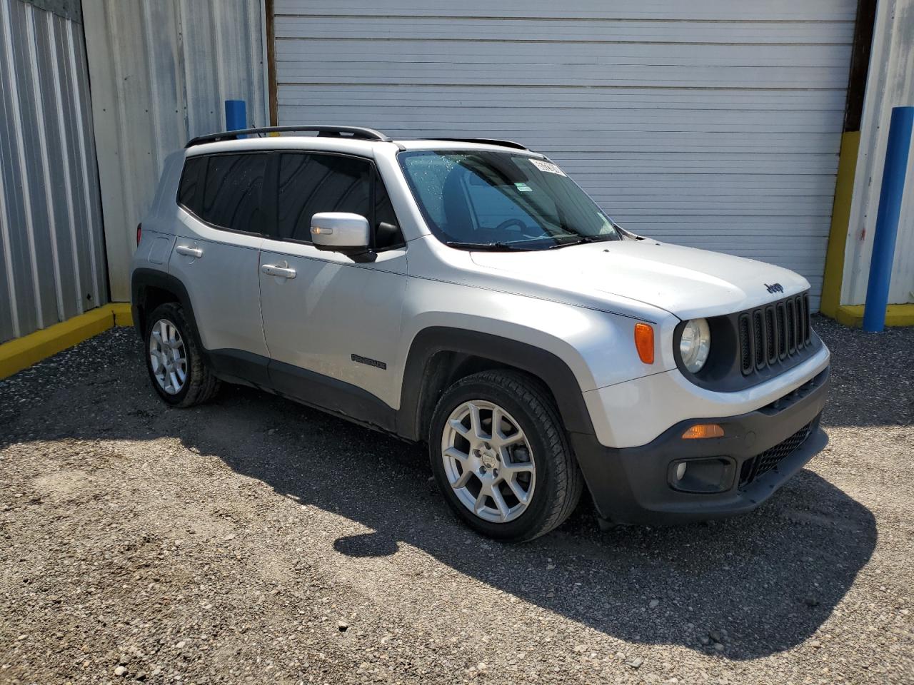 2017 Jeep Renegade Latitude vin: ZACCJABB0HPG51097