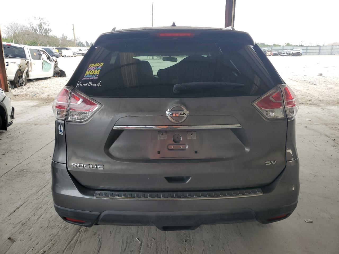 KNMAT2MT4FP515689 2015 Nissan Rogue S