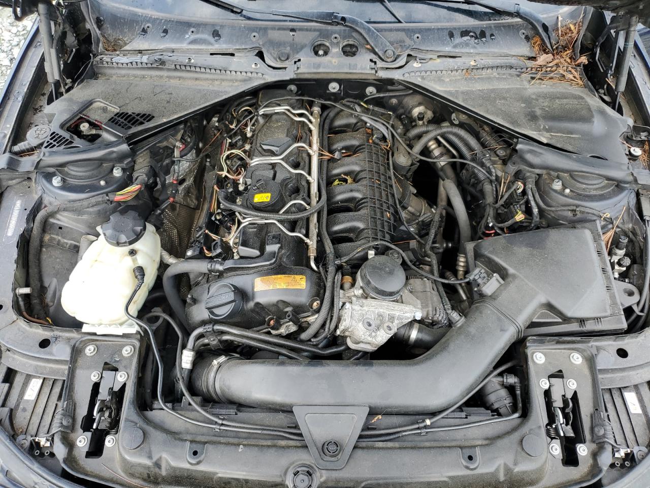 WBA3B9G50ENR90460 2014 BMW 335 Xi