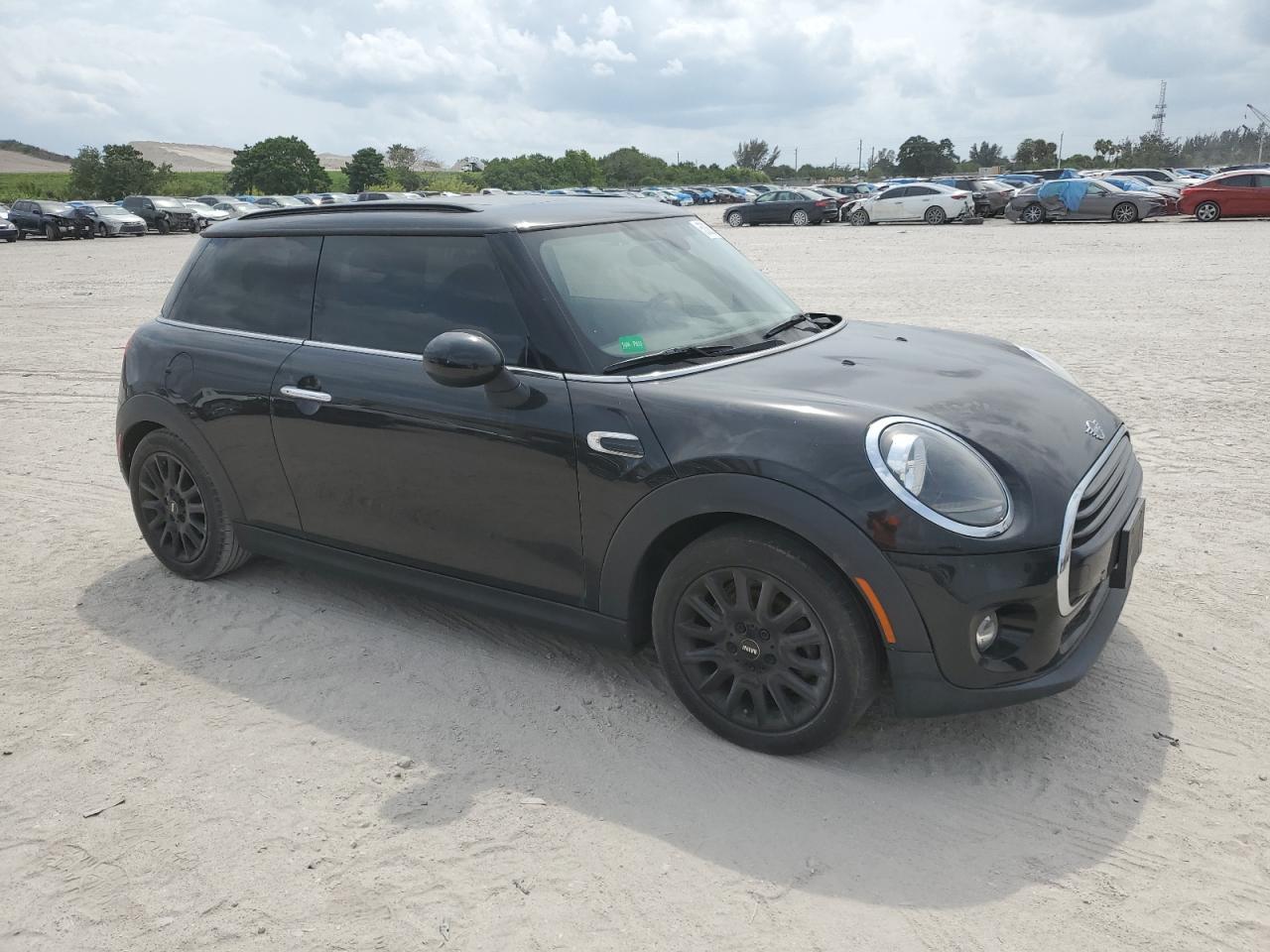 WMWXP5C55K2H96900 2019 Mini Cooper