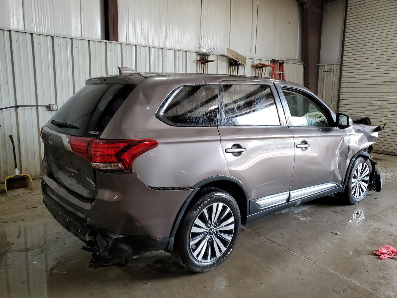 JA4AZ3A37KZ025863 2019 Mitsubishi Outlander Se