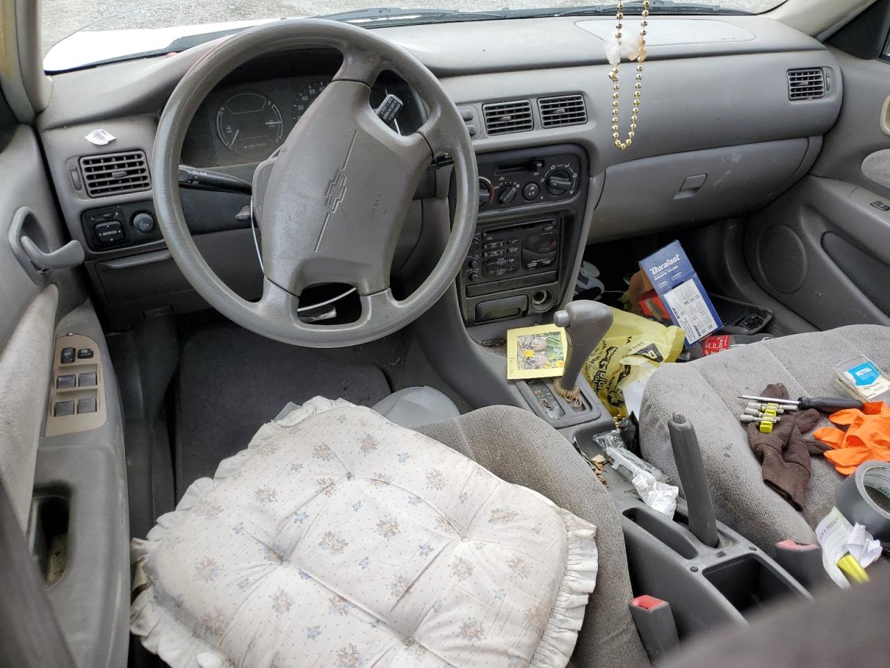 1Y1SK5288WZ436758 1998 Chevrolet Geo Prizm Base