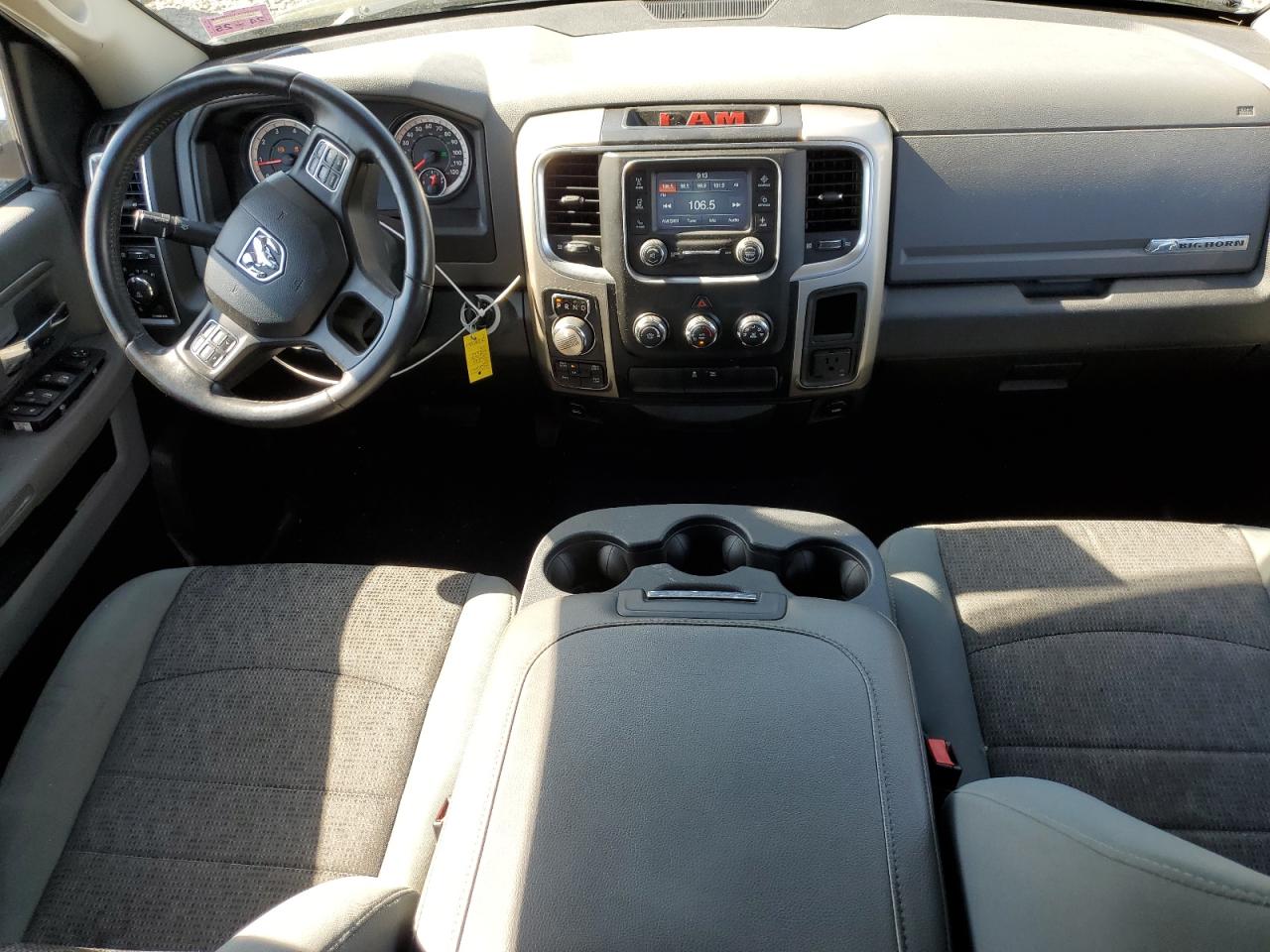 1C6RR7GT3GS156299 2016 Ram 1500 Slt