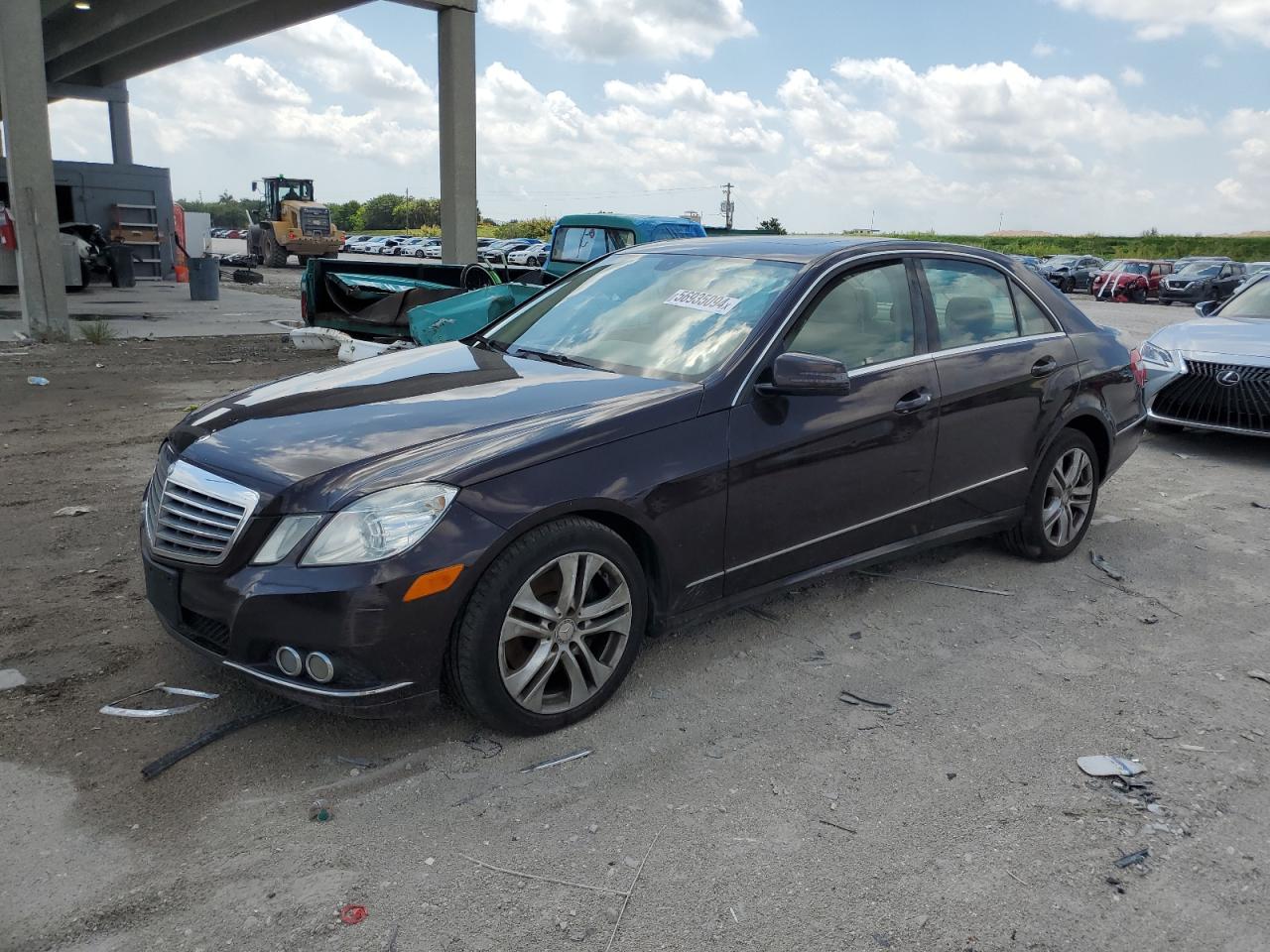 WDDHF8HB7AA230822 2010 Mercedes-Benz E 350 4Matic