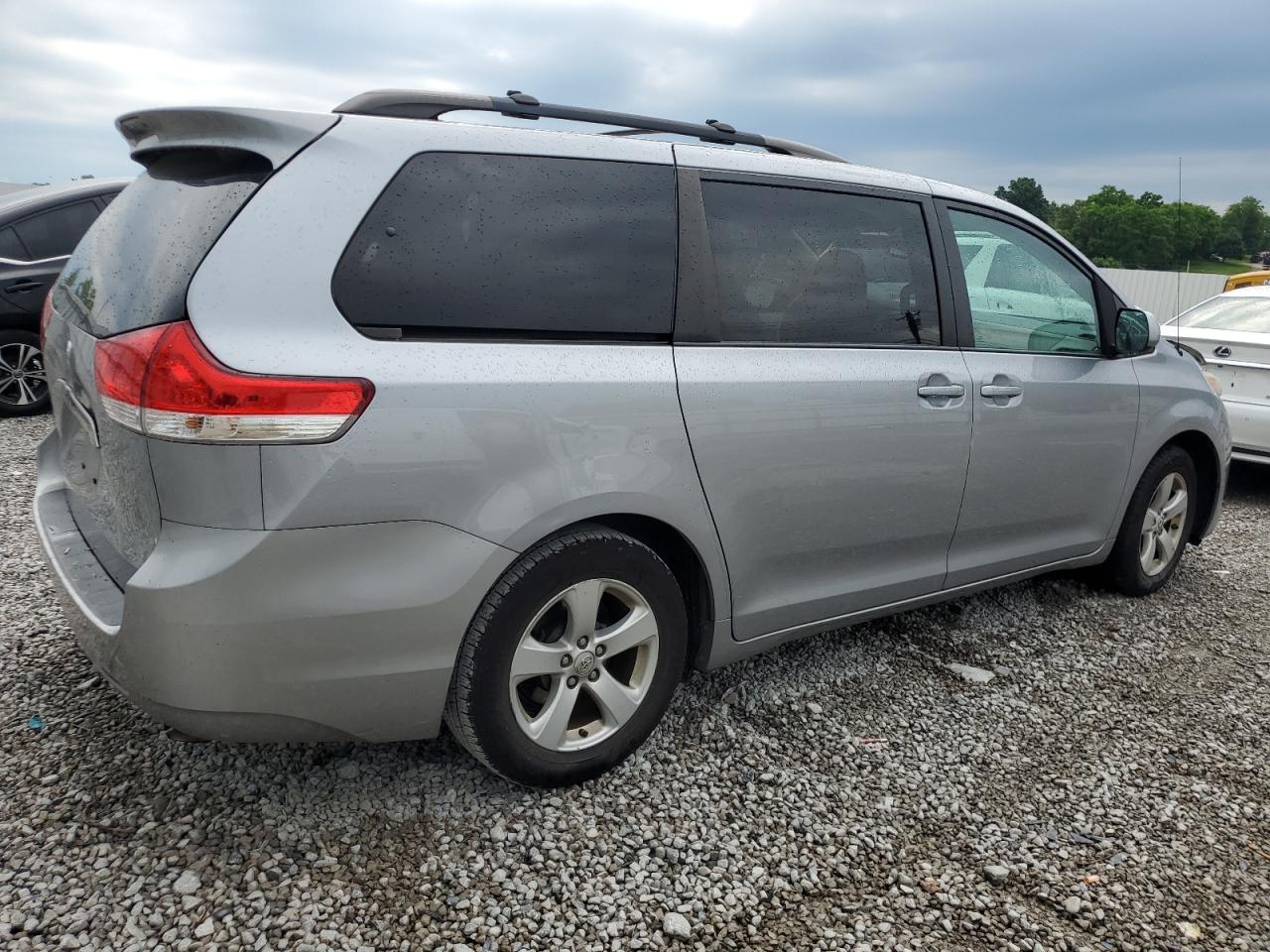 Lot #2789429581 2012 TOYOTA SIENNA LE