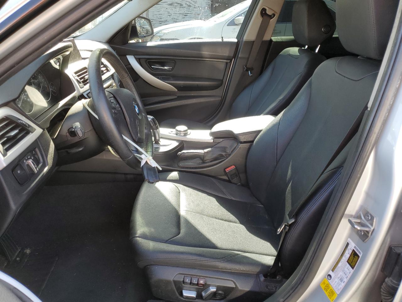 WBA8A9C57GK618407 2016 BMW 320 I