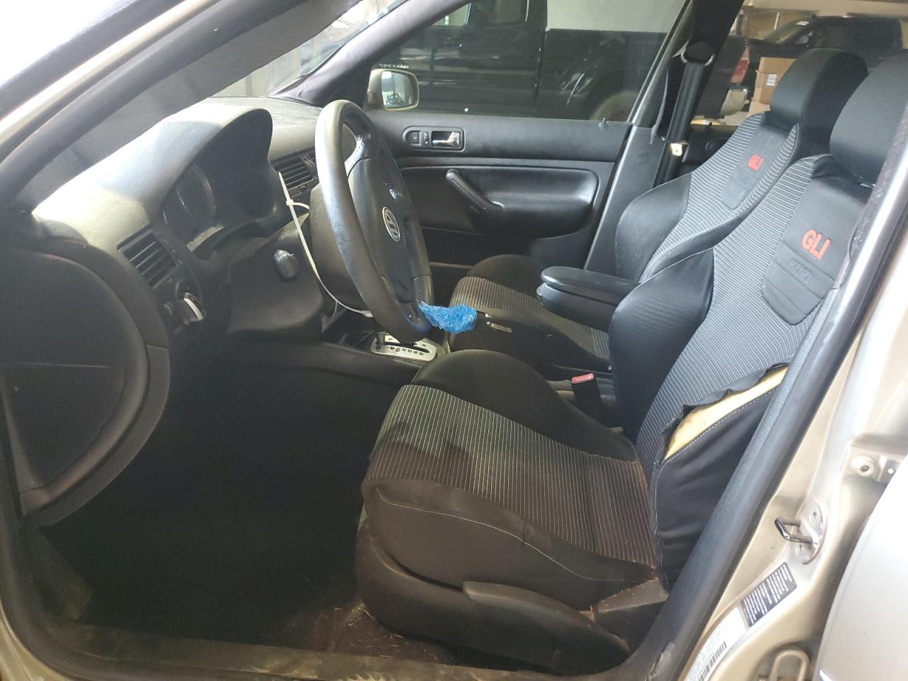 3VWSR69M24M093868 2004 Volkswagen Jetta Gls Tdi