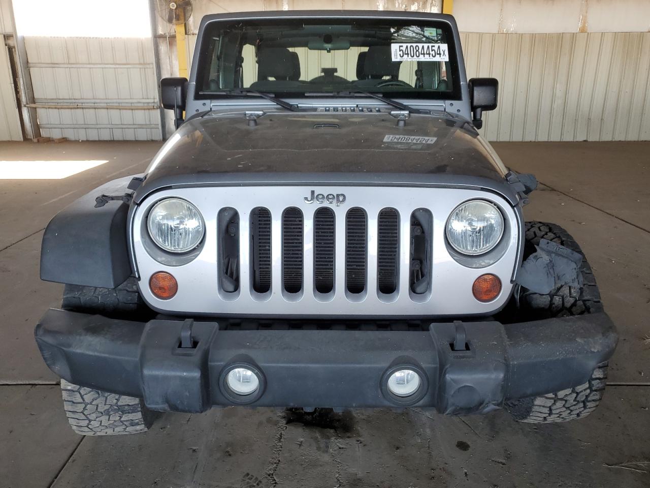 1C4BJWDG4DL612562 2013 Jeep Wrangler Unlimited Sport