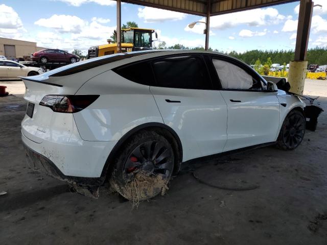 7SAYGDEF0NF394923 Tesla Model Y  3