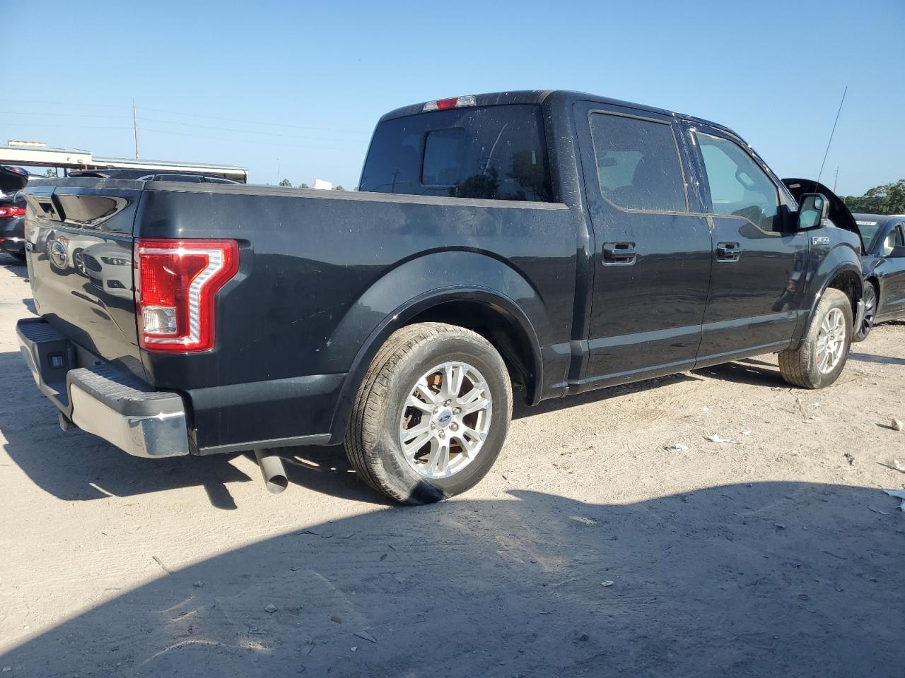 1FTEW1CF3HKE45679 2017 Ford F150 Supercrew