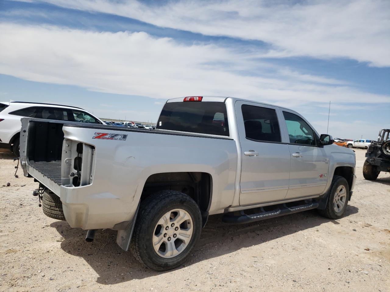 3GCUKREC6HG467935 2017 Chevrolet Silverado K1500 Lt