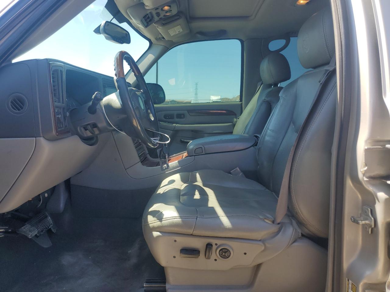 1GYEK63N35R257449 2005 Cadillac Escalade Luxury