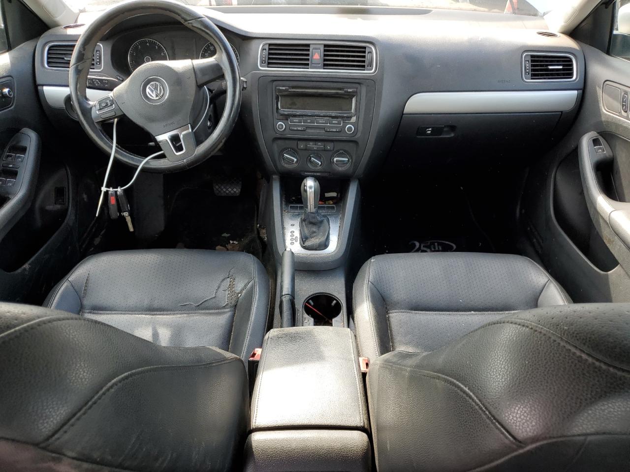 3VWDP7AJ8DM297158 2013 Volkswagen Jetta Se