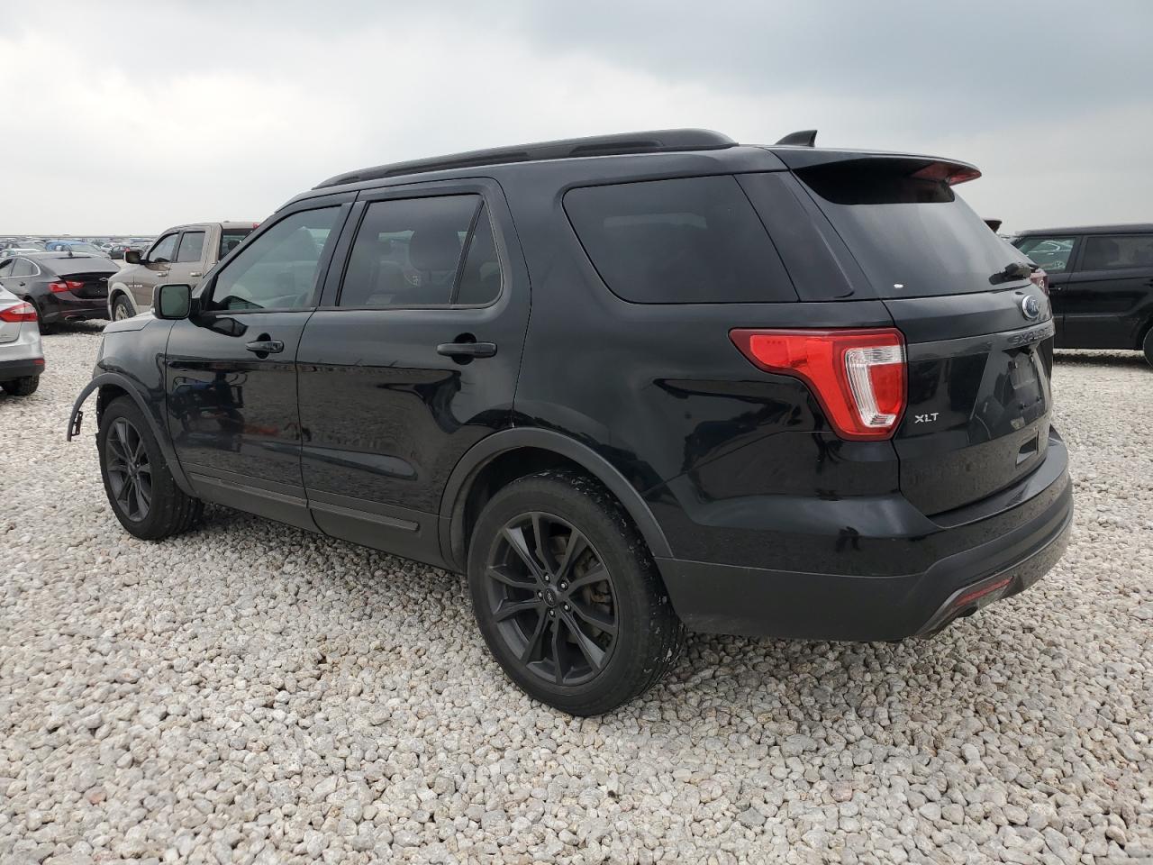 1FM5K7D86HGA22236 2017 Ford Explorer Xlt