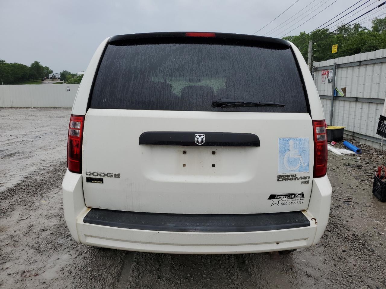 2D4RN4DE0AR412645 2010 Dodge Grand Caravan Se